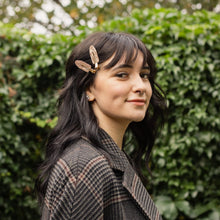 Load image into Gallery viewer, No-Crease Clips