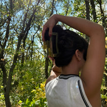 Load image into Gallery viewer, Clutch XL
